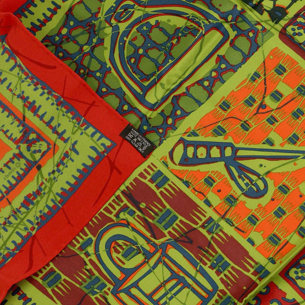 Hermes Scarf "Le Boubou H" by Karen Petrossian 70cm Silk | Foulard Carre