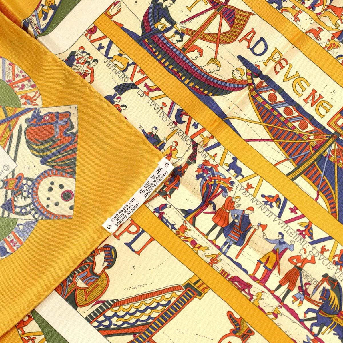 Hermes Scarf "A la Gloire de Guillaume" by Loic Dubigeon 90cm Silk | Carre Foulard