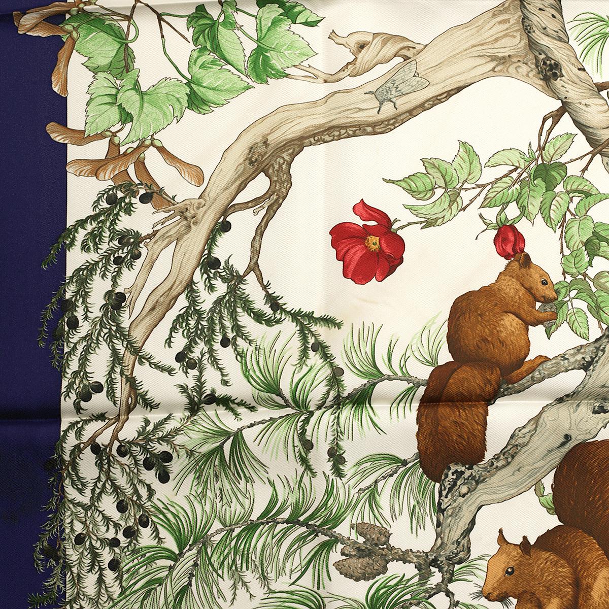 Hermes Scarf "Au Coeur des Bois" by Zoe Pauwels 90cm Silk | Carre Foulard