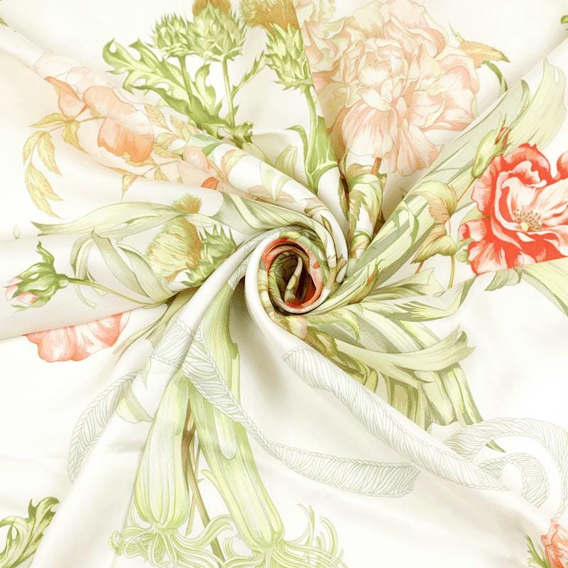 Hermes Scarf "Regina" by Leila Menchari 90cm Silk | Carre Foulard