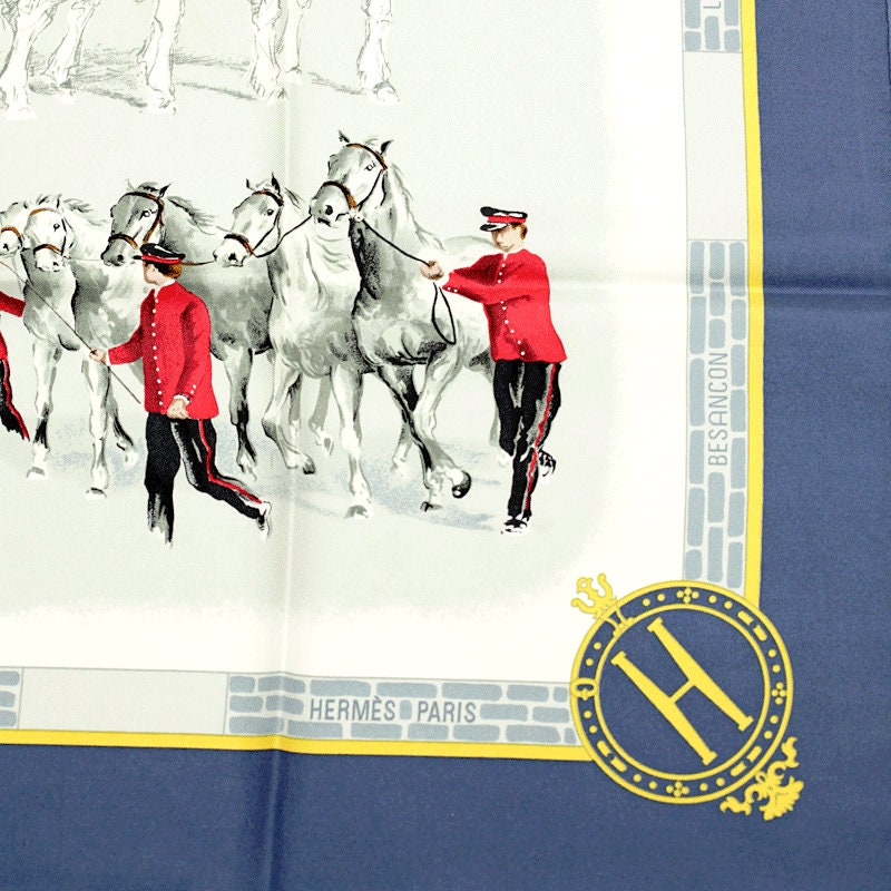 り*ん様 HERMES エルメス スカーフ LES HARAS NATIONAU Hermès // Cream & Multi Silk Les Haras Nationaux Print 90 Scarf
