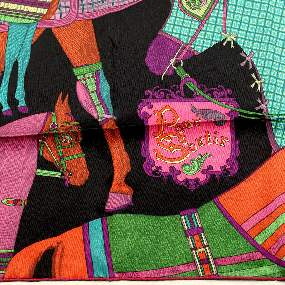 Hermes Scarf "Pour Sortir" by Cyrille Diatkine 70cm Silk | Carre Foulard