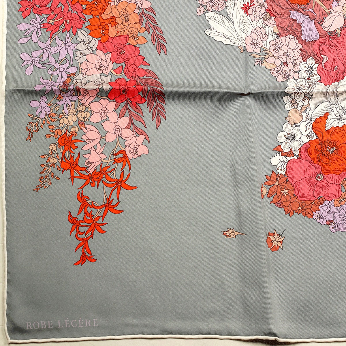 希少◆送料込【HERMES】エルメス スカーフ 90 Robe Legere Scarf Hermès Robe Legere scarf 90 | REVERSIBLE