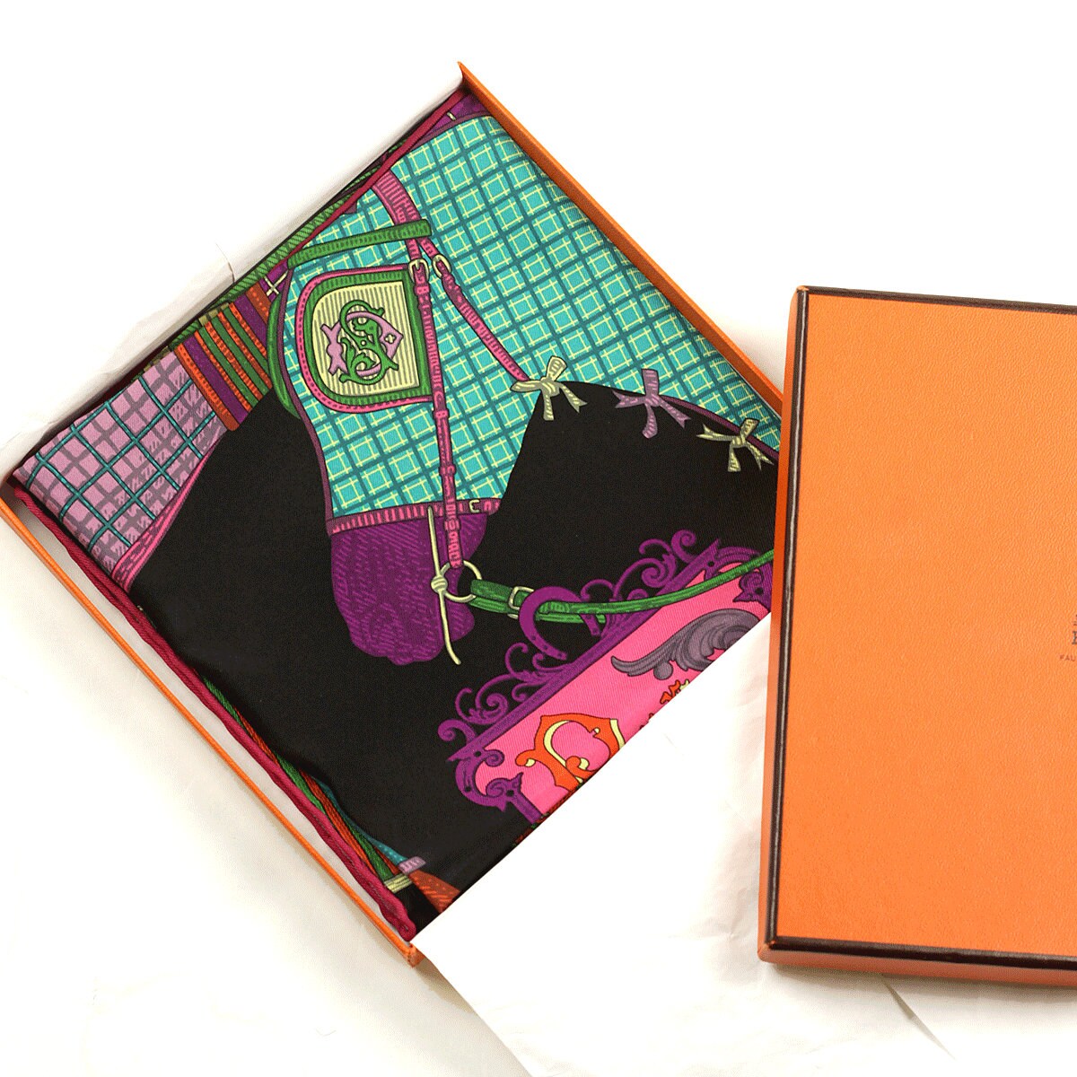 Hermes Scarf "Pour Sortir" by Cyrille Diatkine 70cm Silk | Carre Foulard