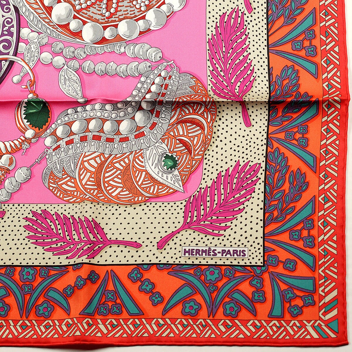 Hermes Scarf "Reine de Palmyre" by Annie Faivre 90cm Silk | Carre Foulard